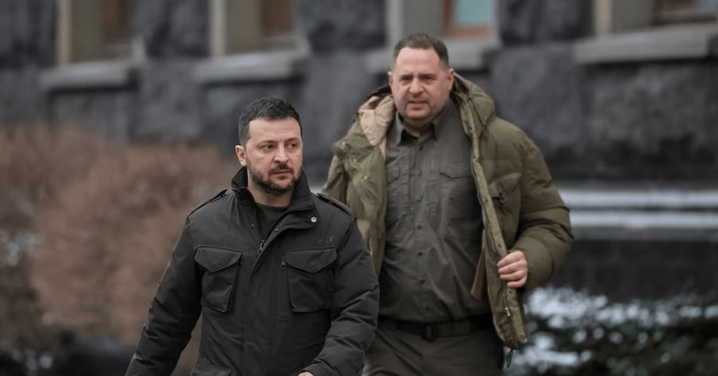 Ukraine's President Volodymyr Zelenskiy and Head of the Presidential Office Andriy Yermak walk, amid Russia's attack on Ukraine, in Kyiv, Ukraine January 22, 2024. REUTERS/Gleb Garanich/File Photo