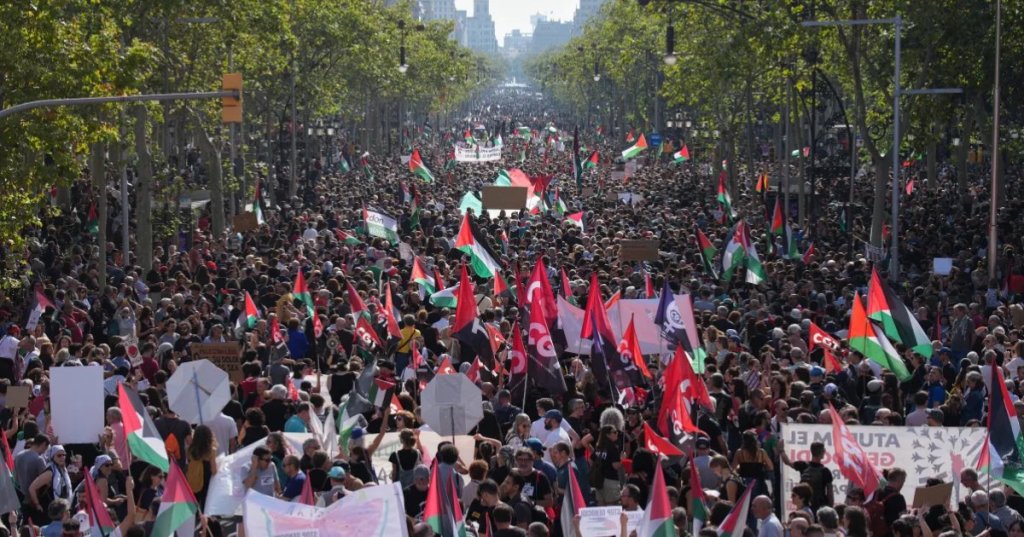 Tens of thousands march in Barcelona as Southern Europe rallies over Gaza&nbsp;war
