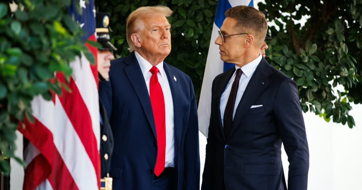 President Donald Trump and President Alexander Stubb on Thursday (Oct. 9. 2025) [Samuel Corum-pool/ EPA]