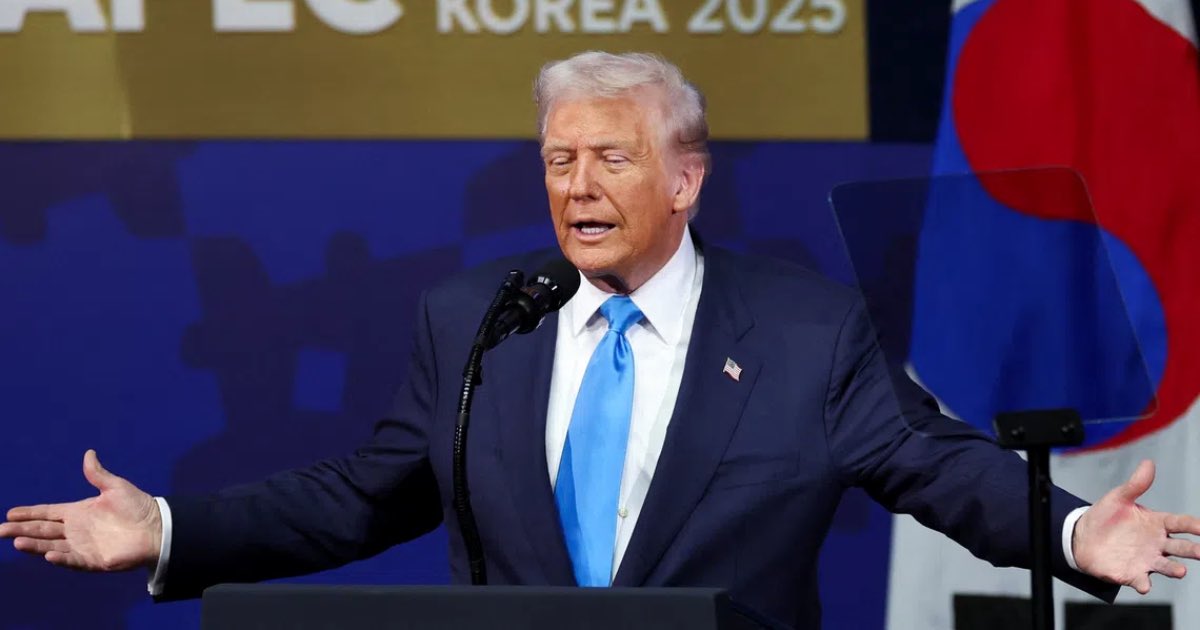 U.S. President Donald Trump speaks at the 2025 Asia-Pacific Economic Cooperation (APEC) CEO Summit in Gyeongju, South Korea, October 29, 2025. REUTERS/Tyrone Siu