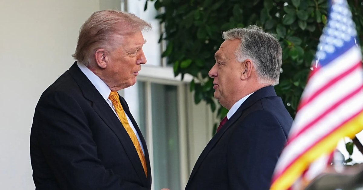 US President Donald Trump and Hungary's prime minister Viktor Orban shake hands outside the West Wing of the White House in Washington on Nov. 7. Photographer: Aaron Schwartz/ CNP/Bloomberg