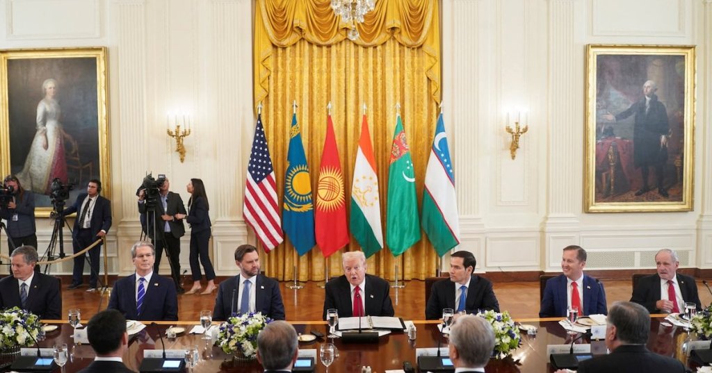U.S. President Donald Trump, Vice President JD Vance, Secretary of State Marco Rubio, Treasury Secretary Scott Bessent, and Senator Jim Risch (R-ID) attend a dinner with the leaders of the C5+1Central Asian countries of Kazakhstan, Kyrgyzstan, Tajikistan, Turkmenistan, and Uzbekistan, in the East Room of the White House in Washington, D.C., U.S., November 6, 2025. REUTERS/Nathan Howard