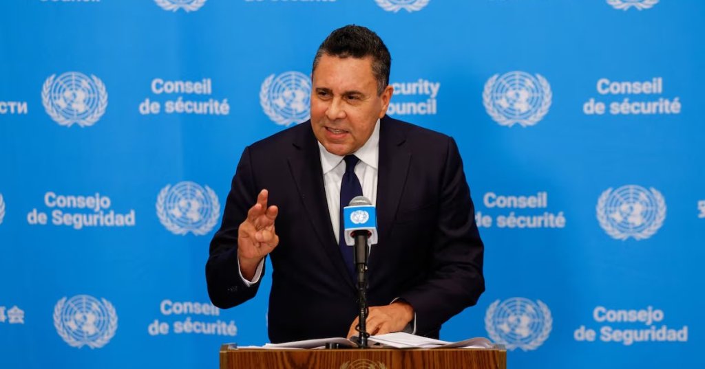 Venezuelan Ambassador to the United Nations Samuel Moncada speaks during a stakeout at U.N. headquarters in New York City, U.S., October 16, 2025. The Trump administration confirmed on Wednesday that it had authorized the Central Intelligence Agency (CIA) to conduct covert operations in Venezuela. REUTERS/Kylie Cooper