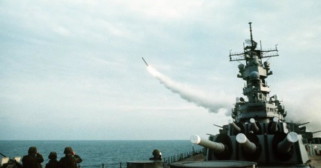 USS Wisconsin (BB-64) firing a Tomahawk missile during the Gulf War, 1991. [1920 × 1271]