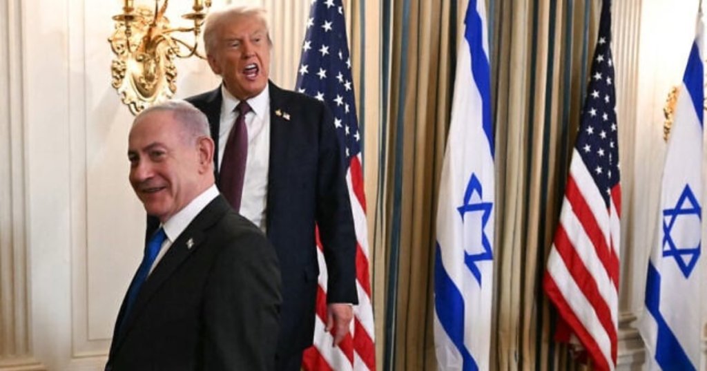US President Donald Trump and Prime Minister Benjamin Netanyahu depart at the conclusion of a joint press conference in the State Dining Room of the White House in Washington, DC, on September 29, 2025. (Jim WATSON / AFP)