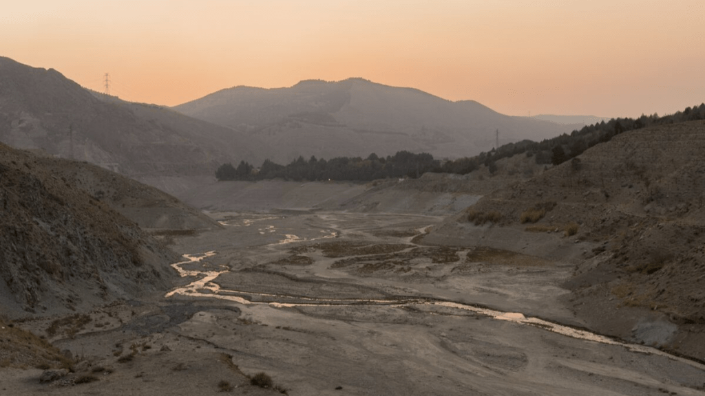 Iran expands cloud-seeding operations as water crisis&nbsp;deepens