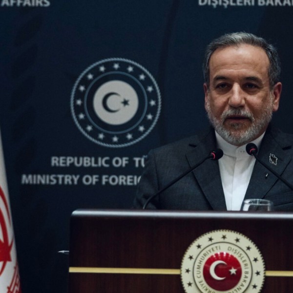 Iran’s FM says Tehran is ‘ready for negotiations — and for warfare’ amid US&nbsp;pressure