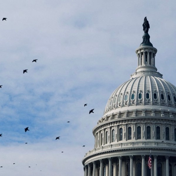 US government begins partial shutdown as anti‑ICE protests surge&nbsp;nationwide