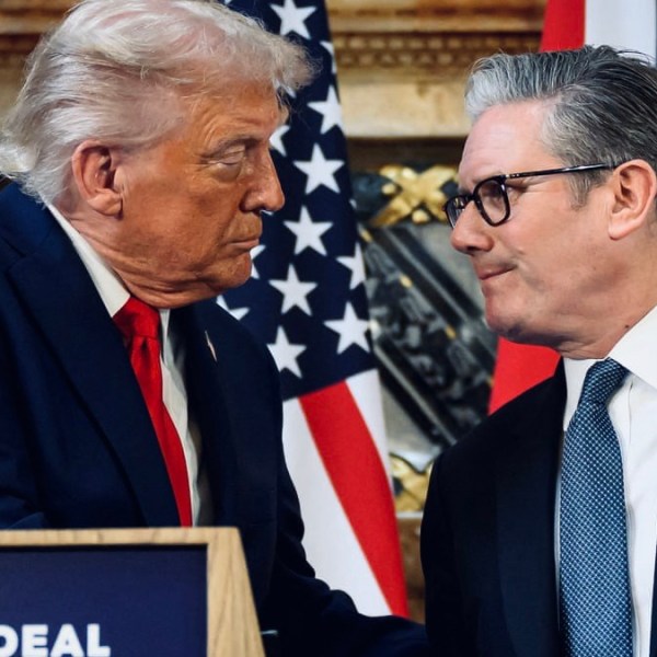 Trump urges UK to ‘remain strong in the face of Wokeism’ as he criticises Starmer over Chagos Islands&nbsp;deal