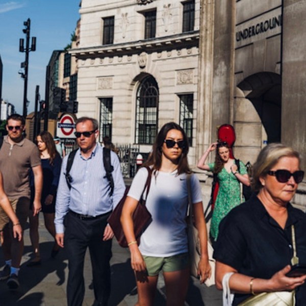 UK living standards to decline as energy costs surge, study&nbsp;finds