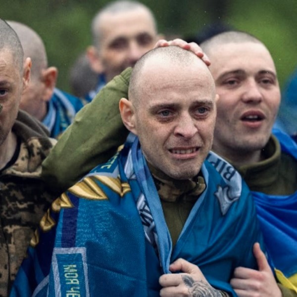 Russia and Ukraine exchange 205 POWs in first stage of large swap&nbsp;deal